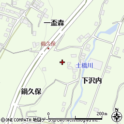 青森県八戸市沢里鍋久保16-4周辺の地図