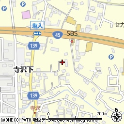 青森県八戸市新井田寺沢32-1周辺の地図