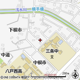 青森県八戸市尻内町下根市36周辺の地図