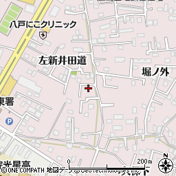 青森県八戸市白銀町左新井田道13-33周辺の地図