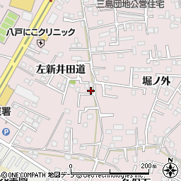 青森県八戸市白銀町左新井田道16-19周辺の地図