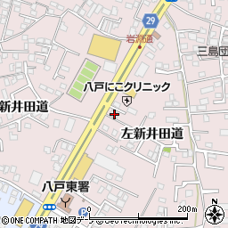 青森県八戸市白銀町左新井田道9-2周辺の地図