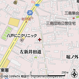 青森県八戸市白銀町左新井田道3周辺の地図