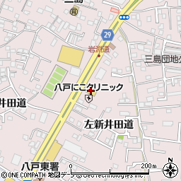 青森県八戸市白銀町左新井田道2周辺の地図