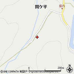 青森県弘前市藍内関ケ平37周辺の地図