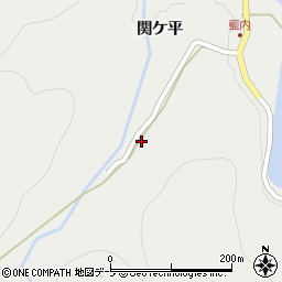 青森県弘前市藍内関ケ平39周辺の地図