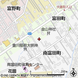 青森県弘前市南富田町8-3周辺の地図