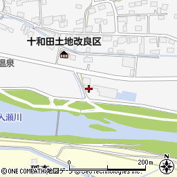 青森県十和田市相坂上鴨入151周辺の地図