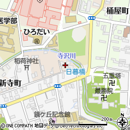 青森県弘前市北新寺町2-3周辺の地図