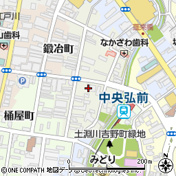 青森県弘前市新鍛冶町63周辺の地図
