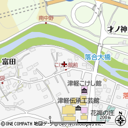 青森県黒石市袋富田53周辺の地図