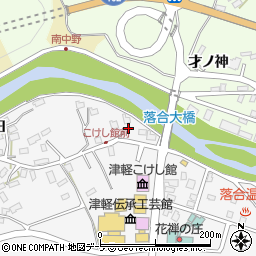 青森県黒石市袋富田57周辺の地図