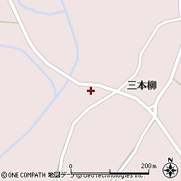 青森県弘前市百沢三本柳114-3周辺の地図