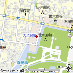 青森県弘前市亀甲町121周辺の地図