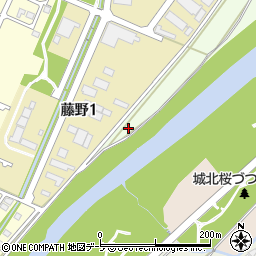 青森県弘前市萢中周辺の地図