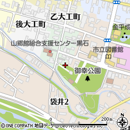 青森県黒石市甲大工町3-1周辺の地図