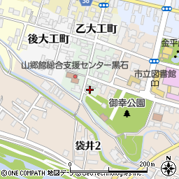 青森県黒石市甲大工町3周辺の地図