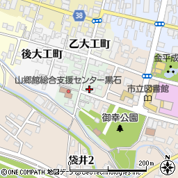 青森県黒石市甲大工町8-6周辺の地図