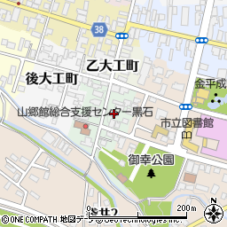 青森県黒石市甲大工町10周辺の地図