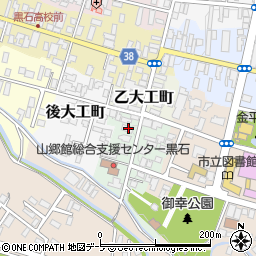 青森県黒石市甲大工町18周辺の地図