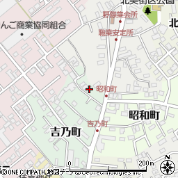 青森県黒石市吉乃町120周辺の地図