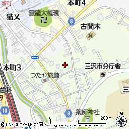 青森県三沢市古間木山92周辺の地図