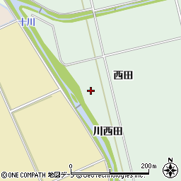 青森県黒石市赤坂川西田周辺の地図