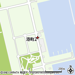 青森県三沢市港町周辺の地図