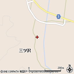 青森県西津軽郡鰺ヶ沢町舞戸町三ツ沢32周辺の地図