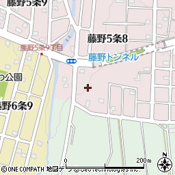 北海道札幌市南区藤野５条8丁目17周辺の地図