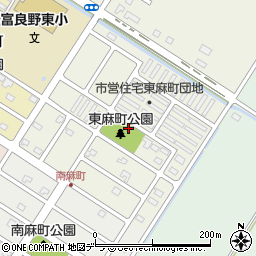 北海道富良野市東麻町周辺の地図