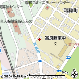 北海道富良野市瑞穂町1-32周辺の地図