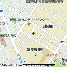 北海道富良野市瑞穂町2-57周辺の地図