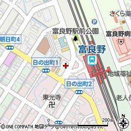 北海道富良野市朝日町1-1周辺の地図