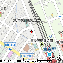 北海道富良野市朝日町3周辺の地図