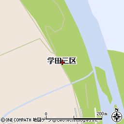 北海道富良野市学田三区周辺の地図