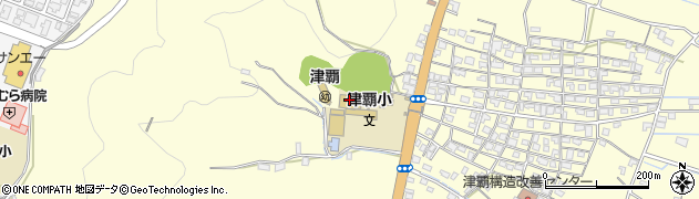 中城村立津覇小学校周辺の地図