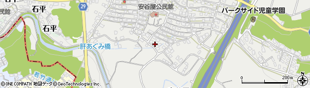 沖縄県中頭郡北中城村安谷屋2-1周辺の地図
