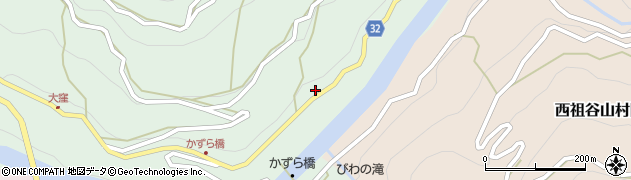 徳島県三好市西祖谷山村善徳252周辺の地図