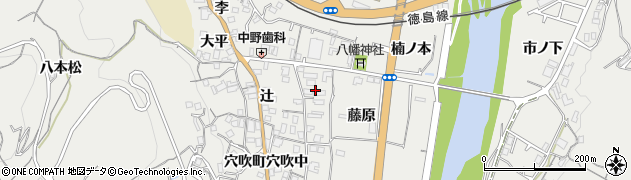 徳島県美馬市穴吹町穴吹（藤原）周辺の地図