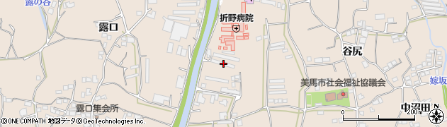 徳島県美馬市美馬町ナロヲ32周辺の地図