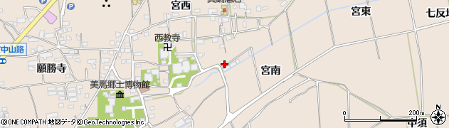 徳島県美馬市美馬町宮南111周辺の地図