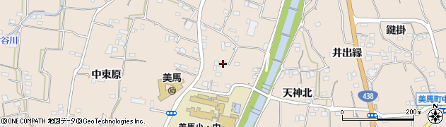 徳島県美馬市美馬町谷ヨリ西64周辺の地図