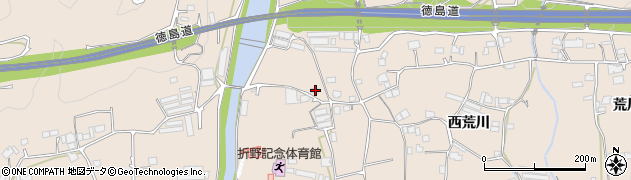徳島県美馬市美馬町ナロヲ11周辺の地図
