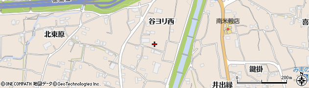徳島県美馬市美馬町谷ヨリ西32周辺の地図