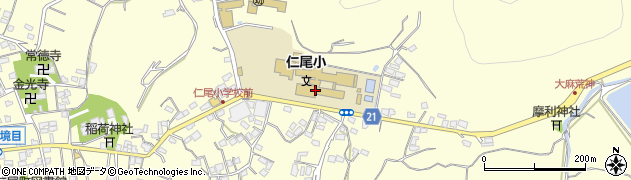 三豊市役所市民センター仁尾　仁尾支所・仁尾町学校給食センター周辺の地図