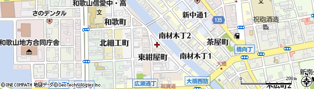 和歌山県和歌山市船場町71周辺の地図
