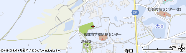 奈良県葛城市寺口1668-27周辺の地図