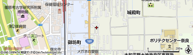奈良県橿原市城殿町399周辺の地図