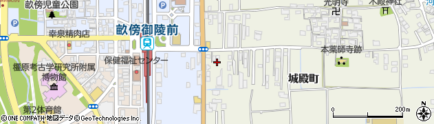 奈良県橿原市城殿町256周辺の地図